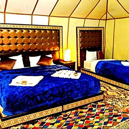 Отель Ahlam Luxury Camp Мерзуга Экстерьер фото