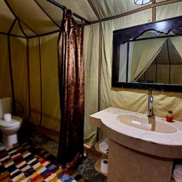 Отель Ahlam Luxury Camp Мерзуга Экстерьер фото