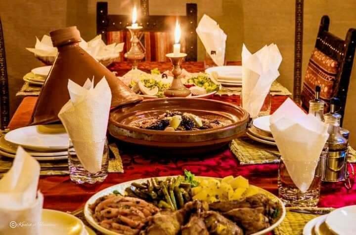 Отель Ahlam Luxury Camp Мерзуга Экстерьер фото